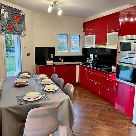 Eva στην περιοχή Villa Eretria (Evia)