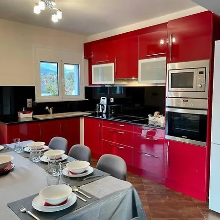 Eva στην περιοχή Villa Eretria (Evia)