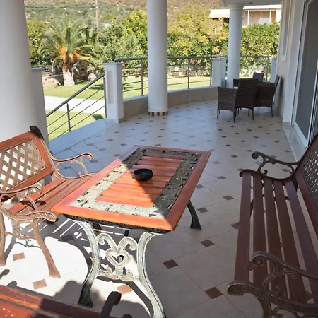 Eva στην περιοχή * Erétria