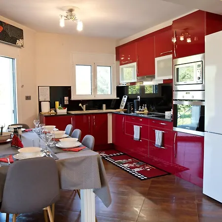 Eva στην περιοχή Eretria (Evia)