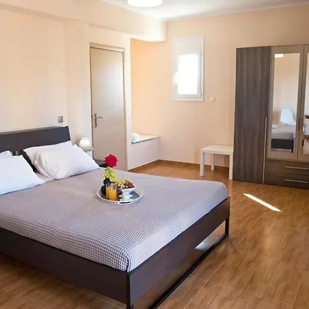 Eva στην περιοχή Willa Erétria