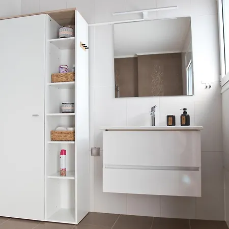 Eva στην περιοχή Villa Eretria (Evia)