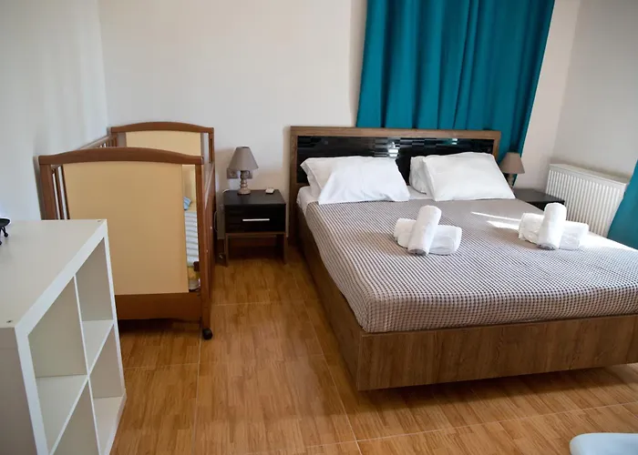 Eva στην περιοχή * Eretria (Evia)