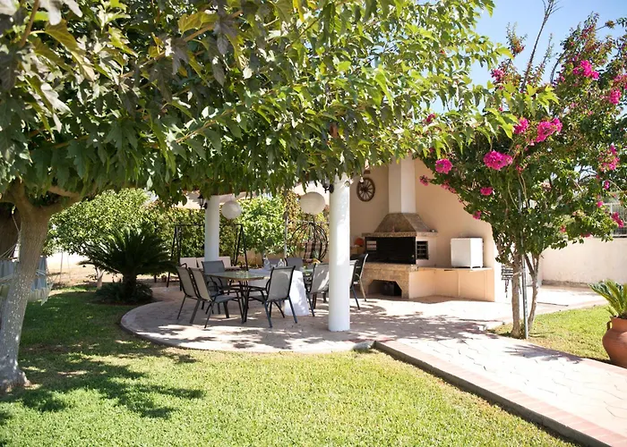 Eva στην περιοχή Villa Eretria (Evia)