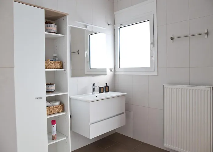 Eva στην περιοχή Villa Eretria (Evia)