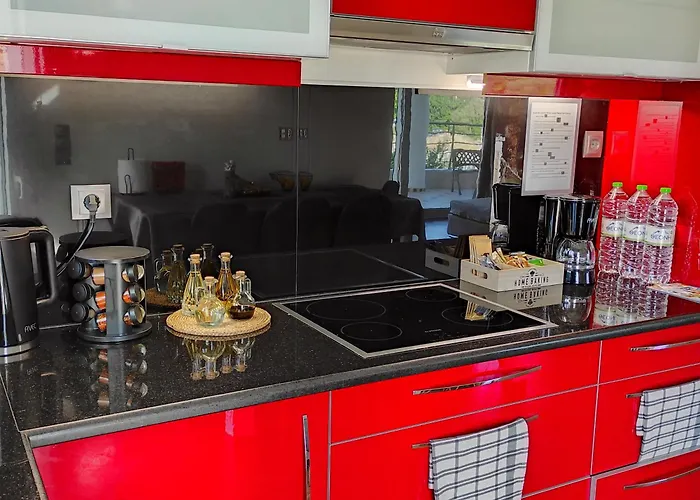 Eva στην περιοχή Eretria (Evia)